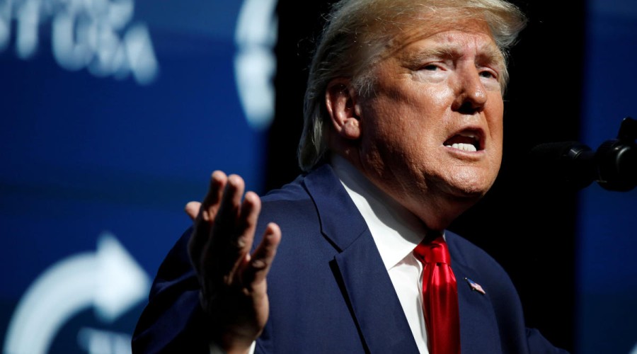 Трамп требует отставки губернатора Калифорнии на фоне пожаров