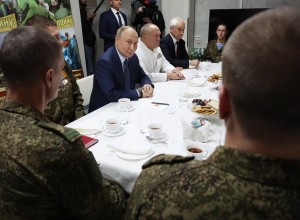 Путин встретился с разведчиками и поддержал присвоение звания «гвардейская»