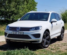 Volkswagen Touareg 4.1 TDI V8, 400 л.с., пневмо подвеска, R-Line, полный пакет ассистентов