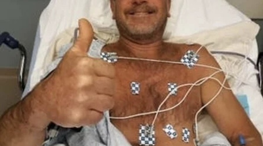 В США горбатый кит случайно проглотил дайвера и выплюнул его живым