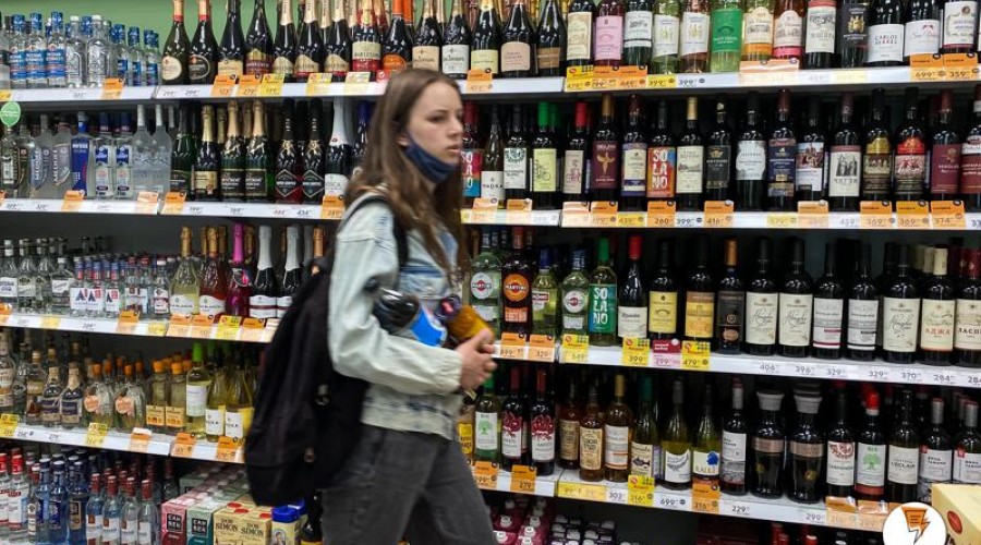 СК РФ предлагает запретить продажу алкоголя молодёжи до 21 года