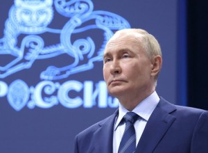 Президент поздравил военнослужащих и ветеранов с Днём Сухопутных войск