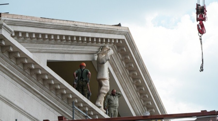 Мариупольский драмтеатр откроется в декабре после реставрации