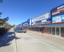 Торговые и офисные помещения в аренду в центре города (ТЦ «Мастерок»).