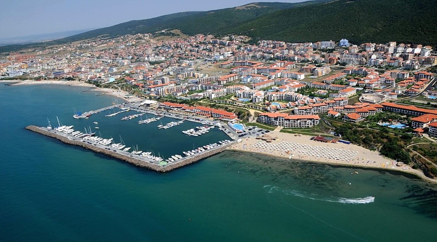 Святой Влас с Болгарии столкнулся с сильнейшим наводнением