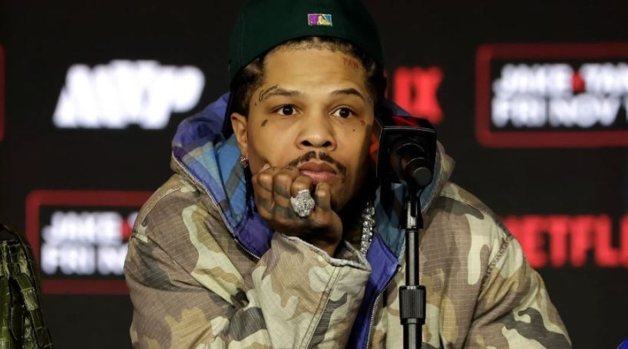 Боксёра Джервонту Дэвиса обвиняют в жестоком нападении на женщину