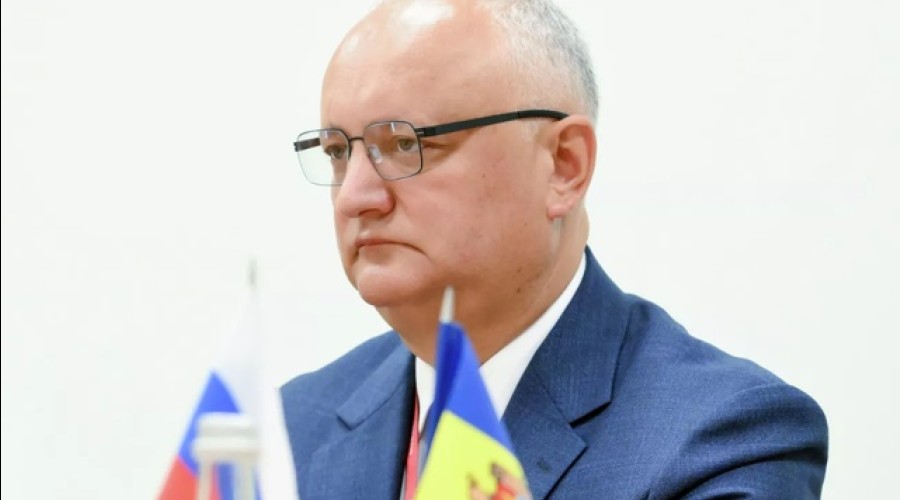 Скандал в Молдавии: Додона без ведома зарегистрировали для голосования в Москве