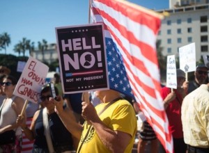 США на грани гражданской войны? Протесты против Трампа под лозунгом No Kings