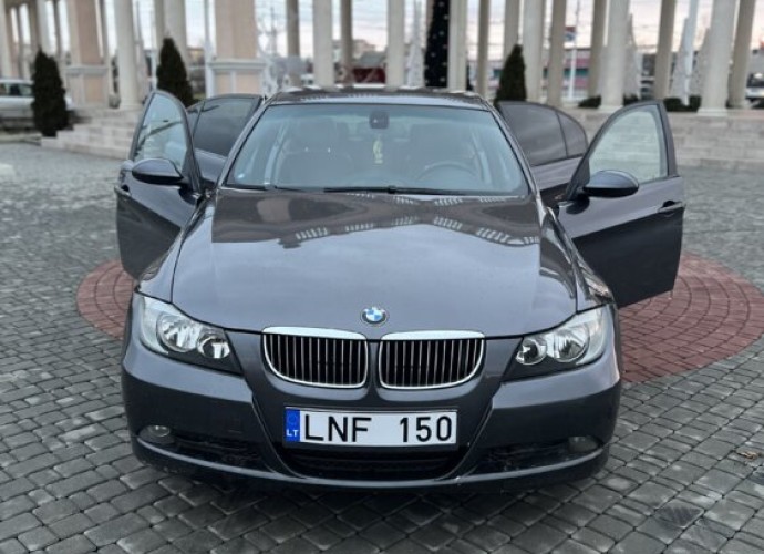 Продаётся BMW 3er 320, 2007 г., механика, 2.0 бензин