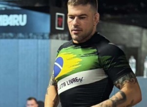 Бразильский тренер разорвал отношения с Аспинэллом из-за конфликта в команде