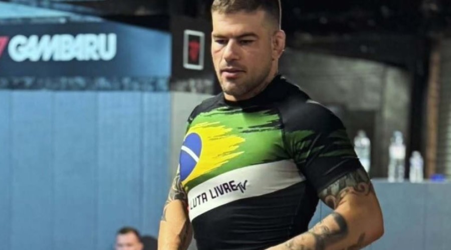 Бразильский тренер разорвал отношения с Аспинэллом из-за конфликта в команде