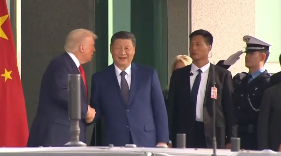 Трамп и Си Цзиньпин провели встречу в Пусане: пошлины снижены