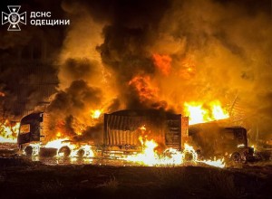 Российская атака по Черноморску: город без света, в порту пожары