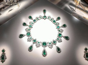 Из Лувра украли тиару и украшения императрицы Евгении