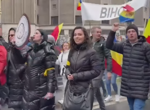 Массовые протесты в Бухаресте: борьба за выборы и политический кризис (видео)