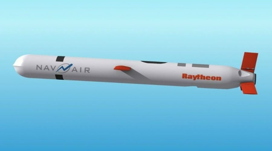 Зеленский и Генштаб создают образ стабильности, но решения о поставках оружия остаются неопределёнными