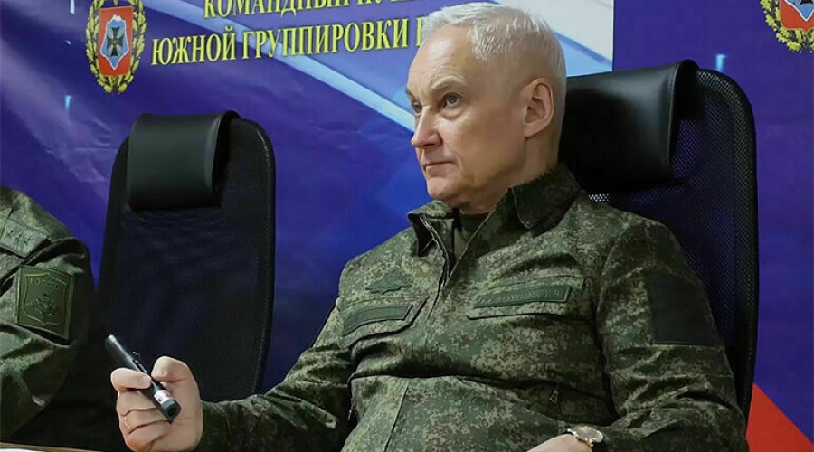 Андрей Белоусов посетил группировку «Юг» и наградил военнослужащих