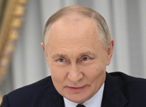 Путин: если дипломатия не сработает, Россия решит задачи военным путем