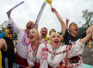 Польша продлила помощь украинским беженцам, пособия только для работающих