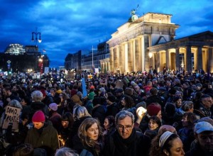 Массовые протесты в Берлине и других городах Германии против АдГ, Мерца, Трампа и Маска