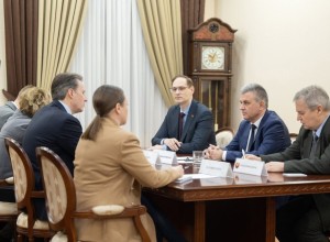 Президент ПМР обсудил с послом Нидерландов перспективы переговоров