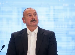Азербайджан вытесняет русский язык из культурной среды — кинотеатры переходят на турецкий