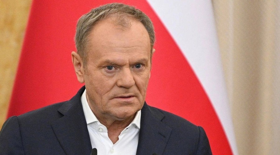 Премьер Польши Туск: Европа должна вступить в гонку вооружений с Россией