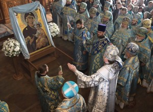 Иверская Икона Пресвятой Богородицы вернулась в монастырь под Донецком спустя 11 лет