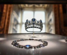 Из Лувра украли тиару и украшения императрицы Евгении