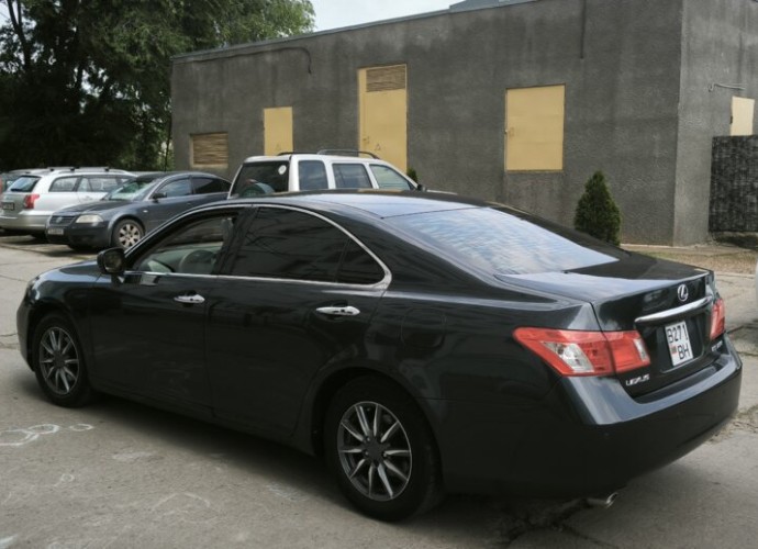 Lexus ES 350 2007 – газ метан, черный кожаный салон, полный комфорт