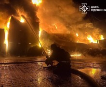 Российская атака по Черноморску: город без света, в порту пожары