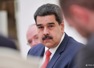 AP: США пытались завербовать пилота президента Мадуро