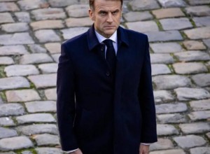 СВР: Макрон стремится к военному вмешательству на Украине