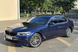 BMW 530e G30 2018 плагин-гибрид – идеальное состояние