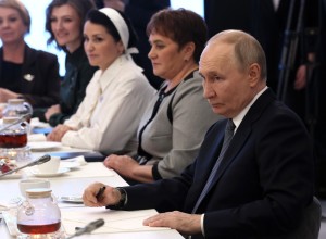 Путин: Россия не собирается уступать и требует мир на своих условиях