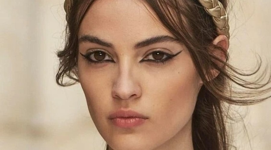 Почему древние греки не знали синего цвета и как видели небо?