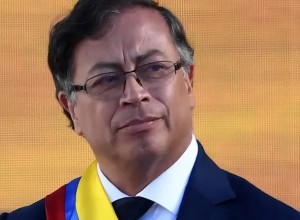 Петро: президент США Трамп хочет быть королём и контролировать нефть