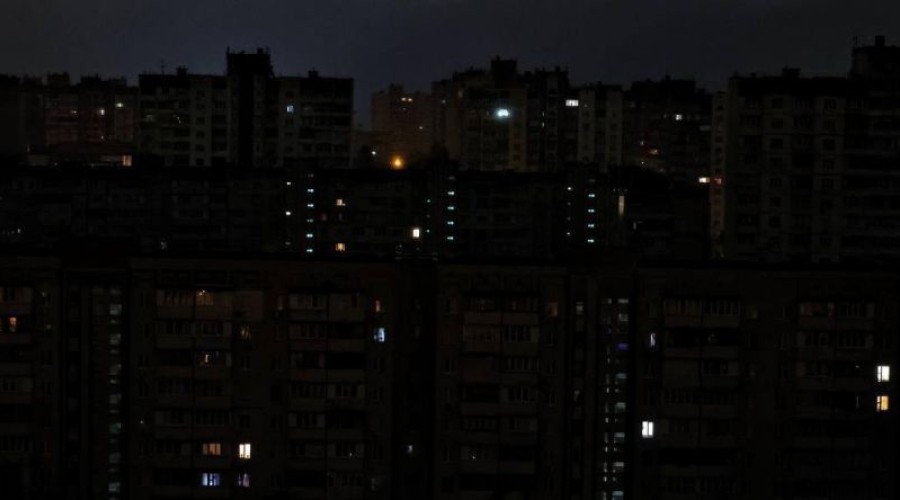 Киев остался без света: часть столицы погрузилась во тьму ночью