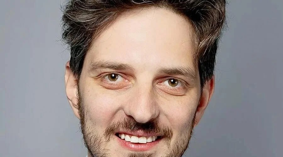 Интерпол объявил в розыск блогера-иноагента Максима Каца