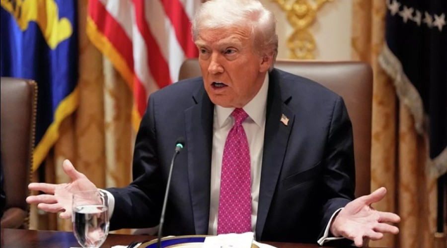 Financial Times: Трамп поссорился с Зеленским и сбросил карты со стола во время встречи