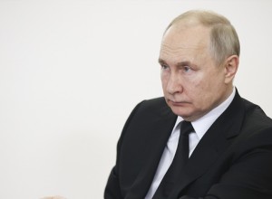 Путин возложил на губернаторов ответственность за рост цен на топливо