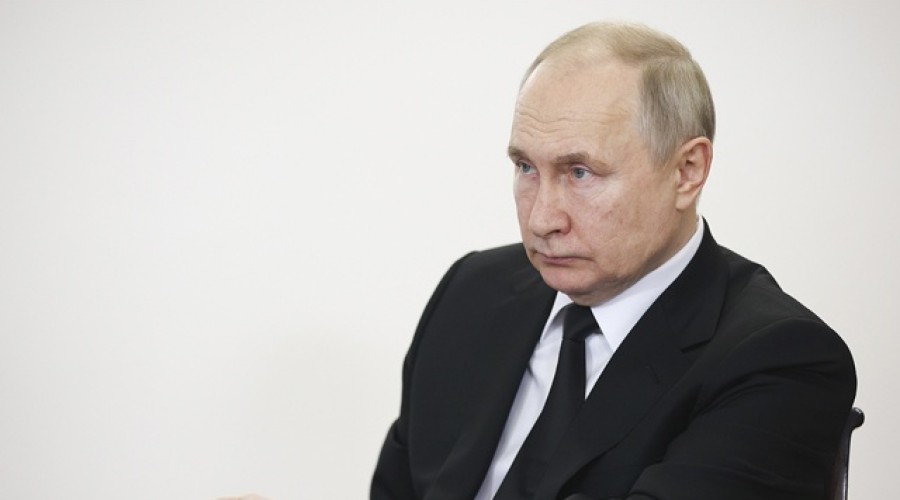 Путин возложил на губернаторов ответственность за рост цен на топливо