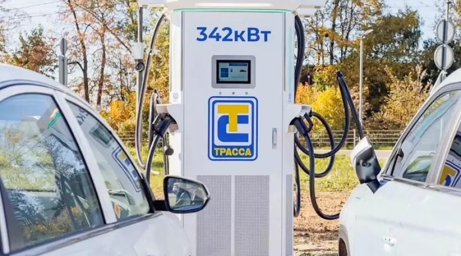 В России создана сверхмощная зарядная станция на 342 кВт для пяти электромобилей