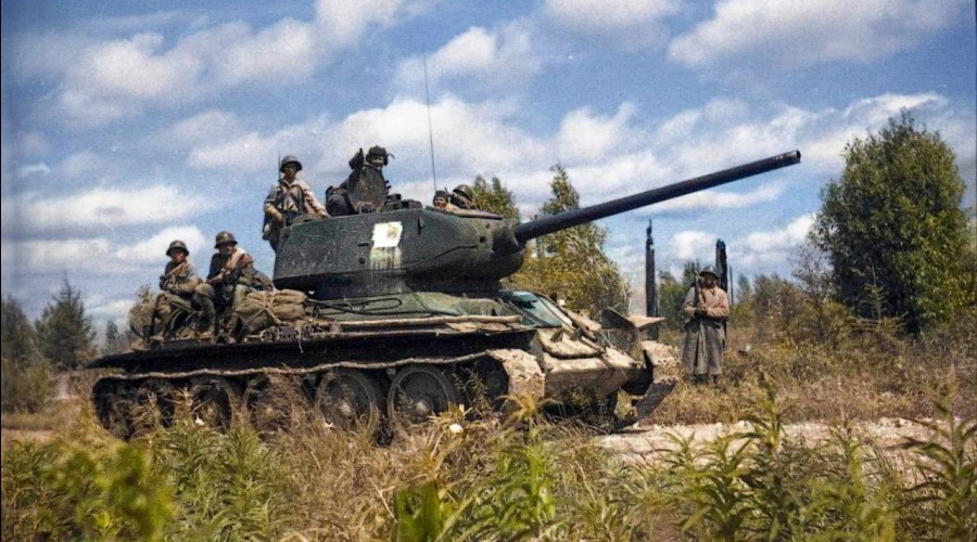 Танк Т-34-85 в бою на Южном Сахалине: штурм японского полицейского поста Хандаса
