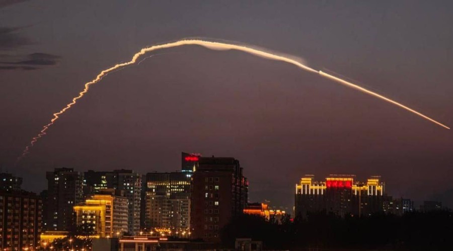 Китай испытал межконтинентальную гиперзвуковую ракету: стратегический прорыв