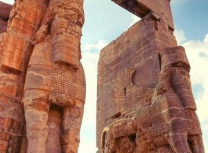 Врата всех наций в Персеполе — величественный вход Ахеменидской империи