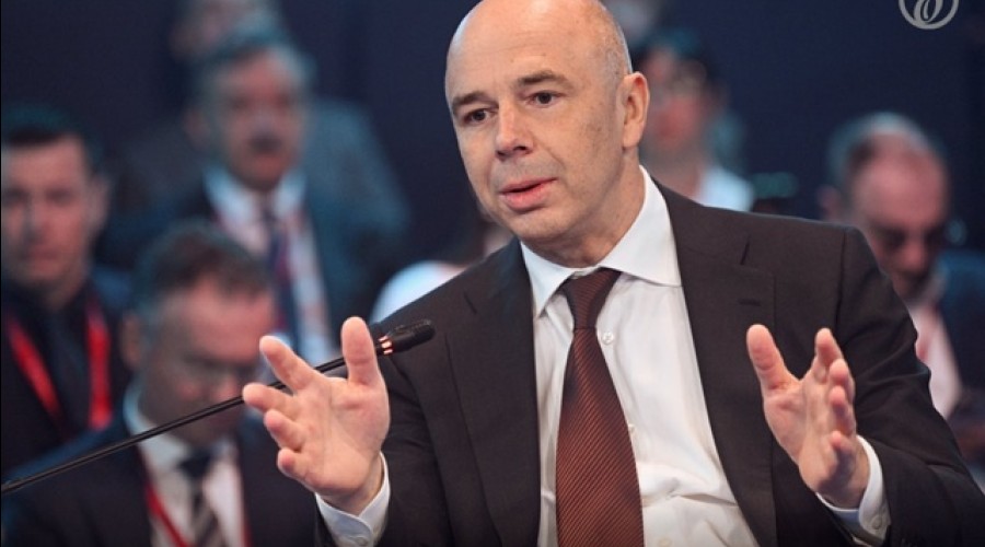 Силуанов: сокращение дефицита бюджета поможет замедлить инфляцию и смягчить политику ЦБ