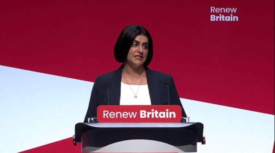 Глава МВД Британии Махмуд заявила о росте этнонационализма среди протестующих против мигрантов